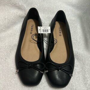 Torrid 7WW Black Ballet Style Flats with Bows